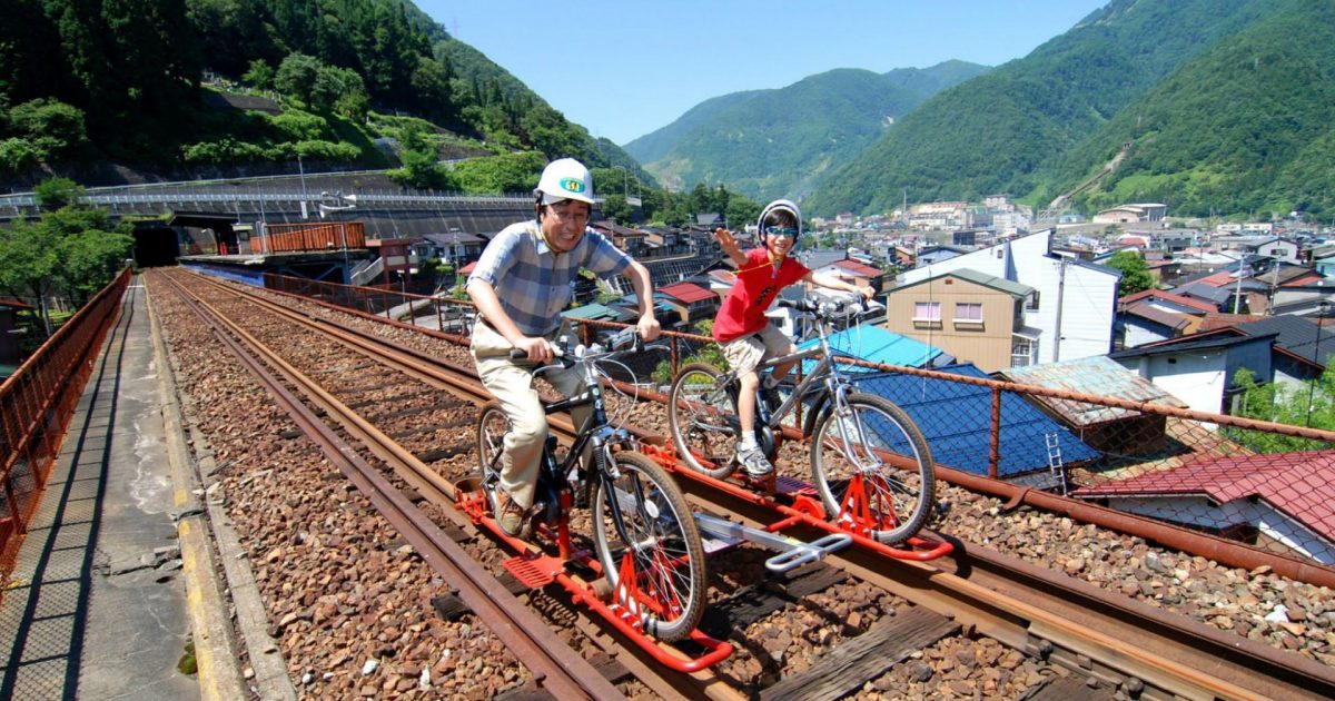レールマウンテンバイク Gattan Go!! – 自転車とレールで風になる、岐阜県飛驒市のロストライン・アクティビティ！